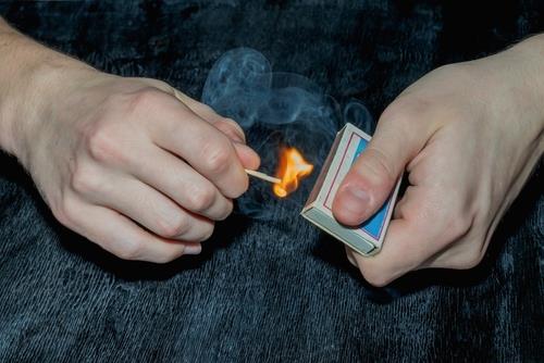 Piromania: Diagnóstico, Critérios Clínicos e Abordagem Terapêutica